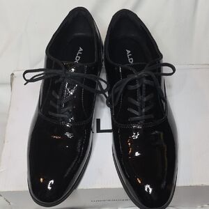 Aldo Men's Shiny Black Oxfords W/ Accents On Heels Sz. 8
